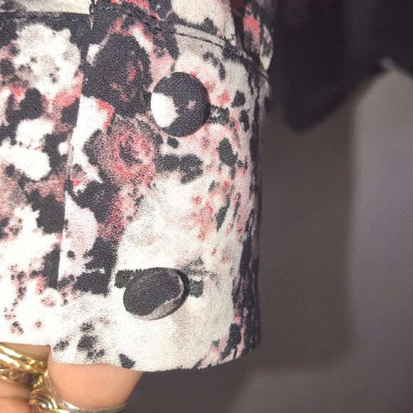 The limited Black Sheer Floral Tunic Top Sz.M Whimsigoth - Picture 7 of 14